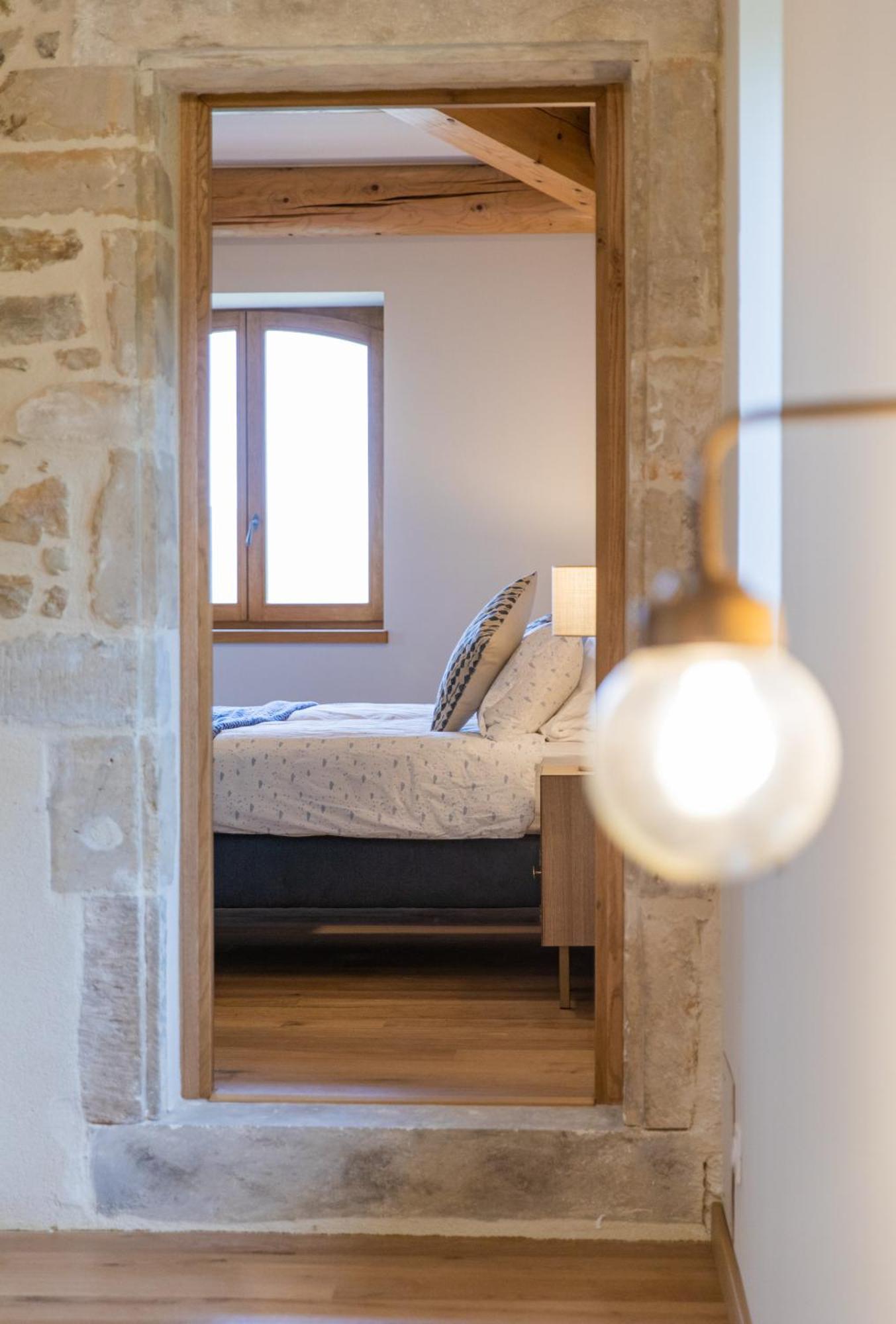 Les Yourtes De Provence Saint-Paulet-de-Caisson Rom bilde